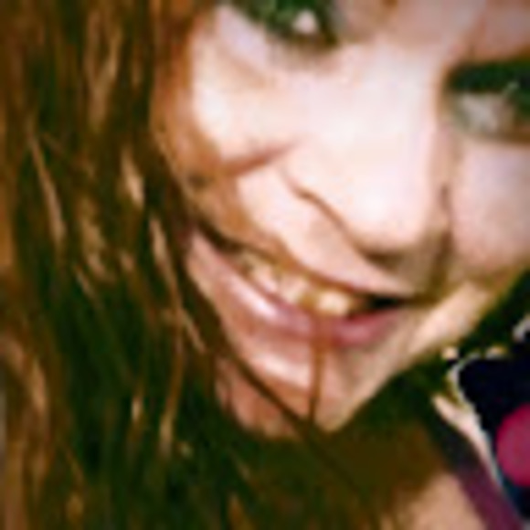 debbievalotta84
